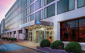 Hotel Gatwick Airport Hilton